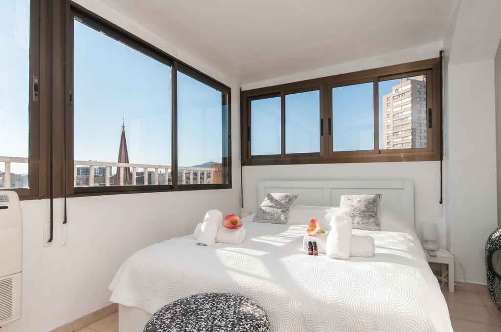 The Sky Dome Apartment Barcelona Ruang foto