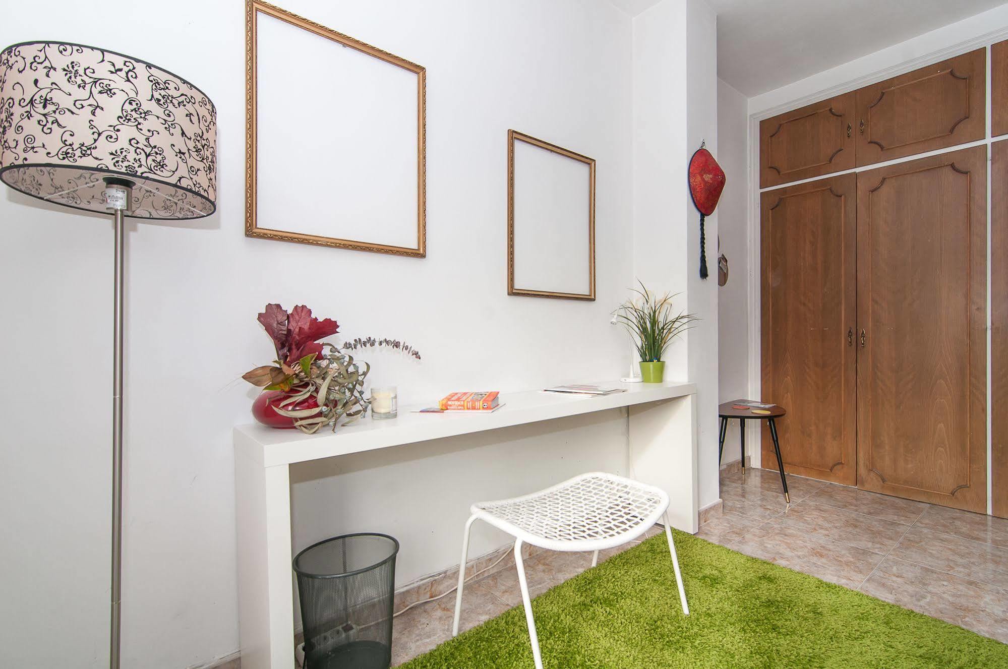 The Sky Dome Apartment Barcelona Bagian luar foto